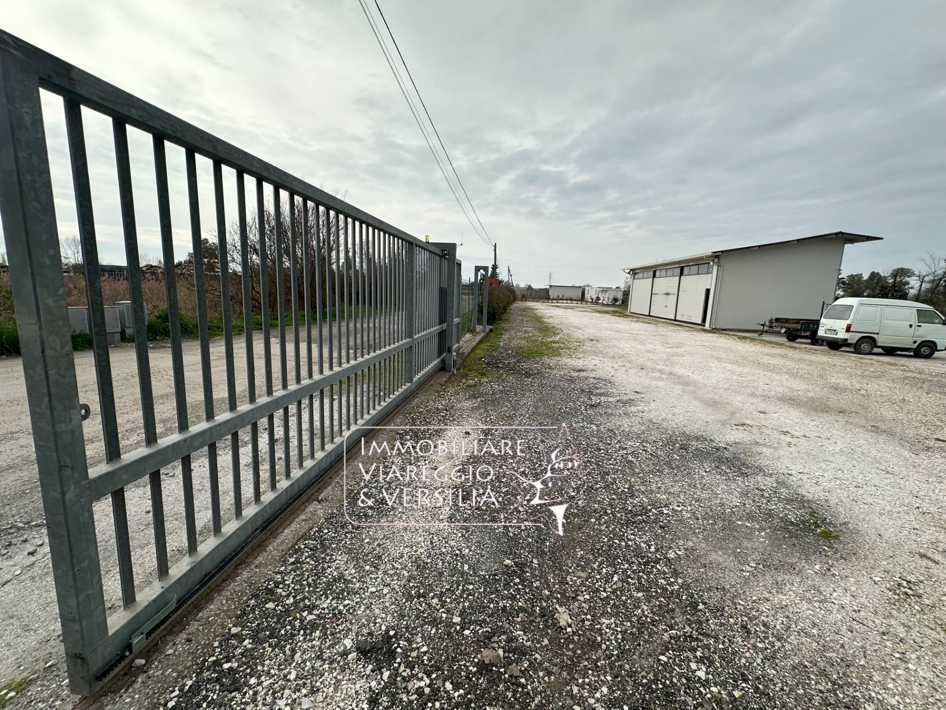 Foto 1 - Magazzino via del Guado, Massarosa - foto 1