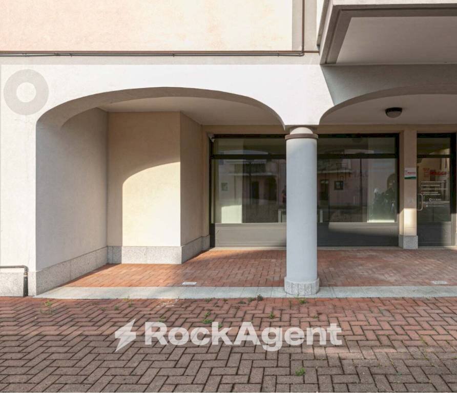 Interno palazzo - Negozio Segrate - foto 2