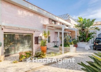 Giardino - Quadrilocale strada Comunale Marrone, Capurso - foto 1