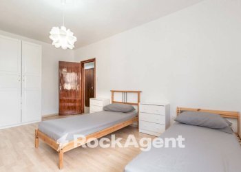 Camera da letto - Three-room apartment via Giovanni Battista Viotti, 4, Padova - photo 2