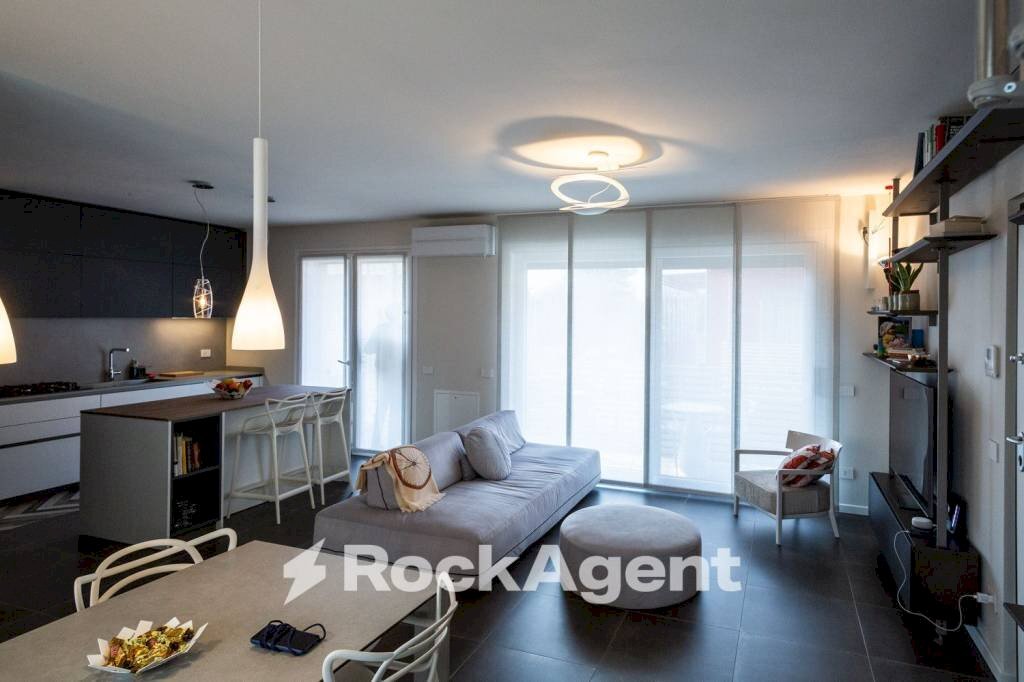 Salone - Apartment via Eva Mameli Calvino, Pavia - photo 2