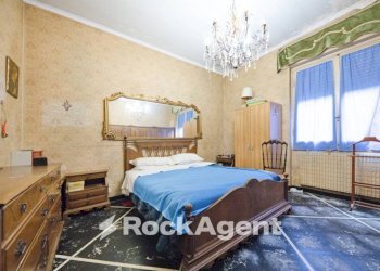 Camera da letto - Trilocale salita Sella, Genova (zona Apparizione) - foto 24