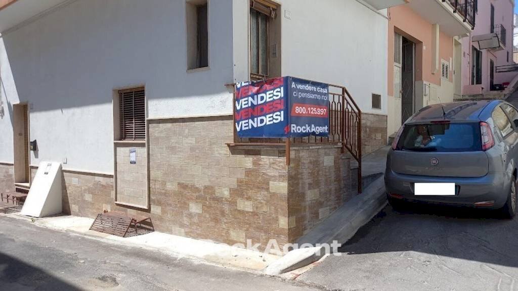 Zona - Independent house via Giuseppe Parini, 10, Ruffano - photo 2