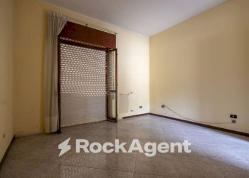 Camera da letto - Trilocale via Aquileia, 39, Catanzaro - foto 12