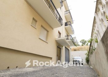 Facciata - Trilocale via Aquileia, 39, Catanzaro - foto 33