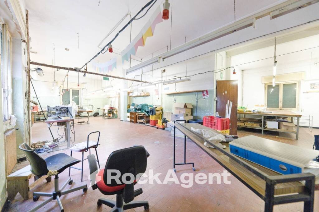 Interno non residenziale - Magazzino salita Sella, Genova (zona Apparizione) - foto 2
