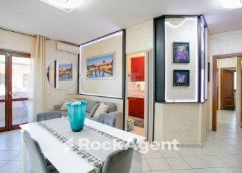 Salone - Trilocale via Lino Liviabella, 99, Roma - foto 4