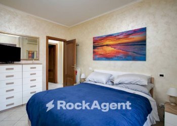 Camera da letto - Trilocale via Lino Liviabella, 99, Roma - foto 17