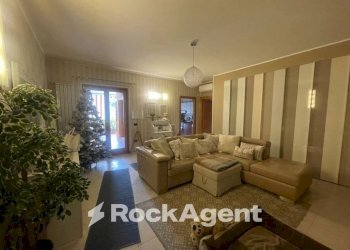 Salone - Three-room apartment via San Martino, 114, Palma Campania - photo 1