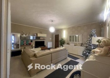 Salone - Three-room apartment via San Martino, 114, Palma Campania - photo 6