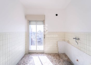 Foto 23 - Trilocale via etnea
 
244, Gravina di Catania - foto 23