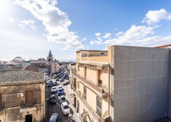 Foto 31 - Trilocale via etnea
 
244, Gravina di Catania - foto 31