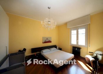 Camera da letto - Bilocale via Ausonia, Genova (zona Castelletto) - foto 11