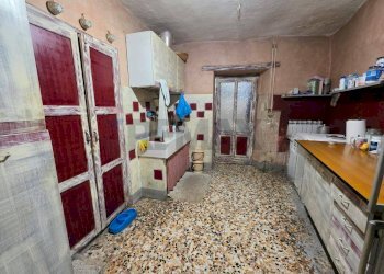 Cucina - Commercial Premises Località Pianta
 
8, Villar Pellice - photo 19