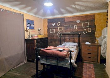 Camera / camera da letto - Commercial Premises Località Pianta
 
8, Villar Pellice - photo 30