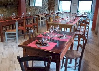 Sala da pranzo - Commercial Premises Località Pianta
 
8, Villar Pellice - photo 31