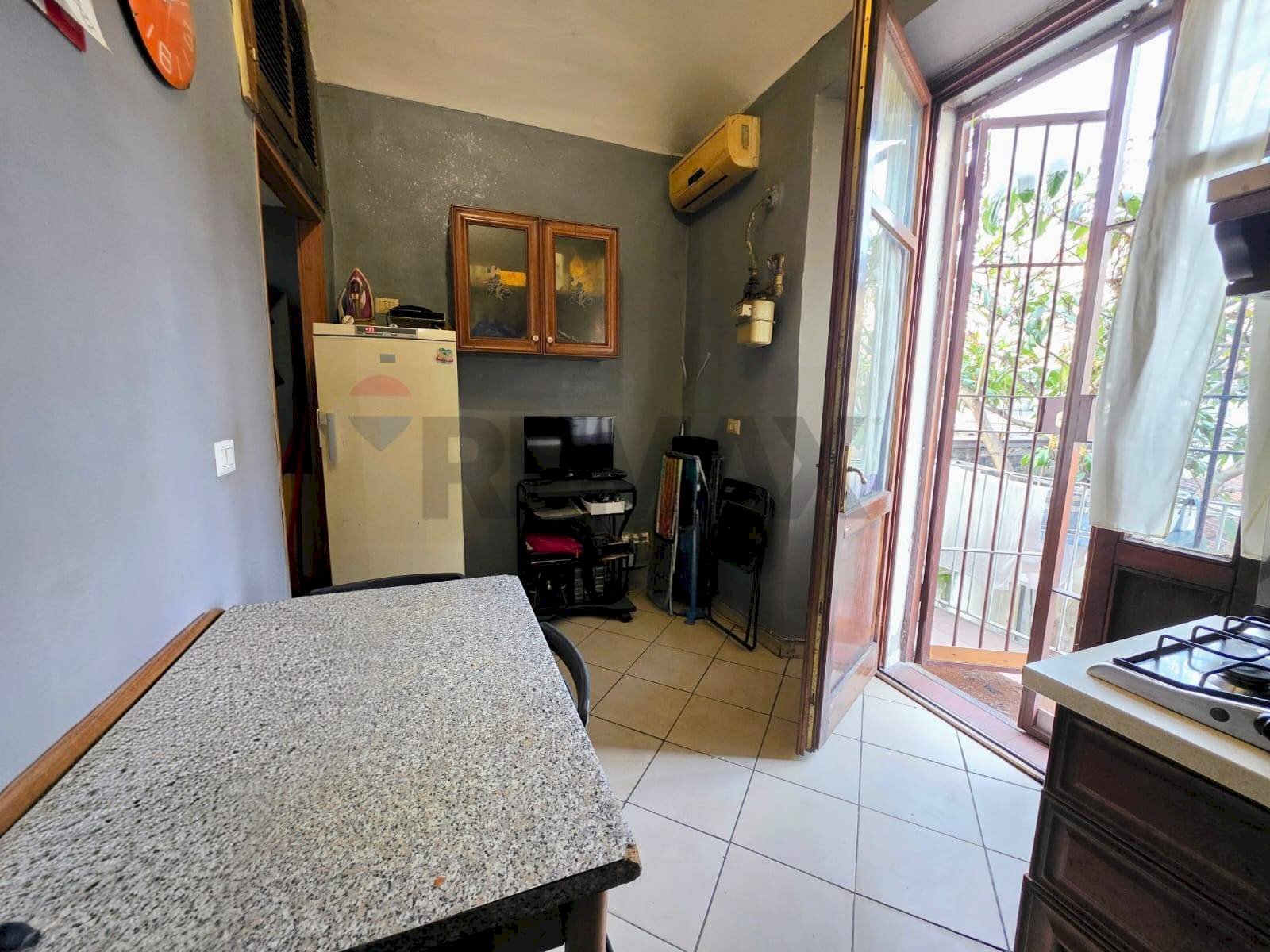 Sala da pranzo - Bilocale via Baltea
 
7, Torino - foto 3