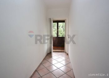Hall / corridoio - Semi-detached house via elvo
 
40, Salussola - photo 16