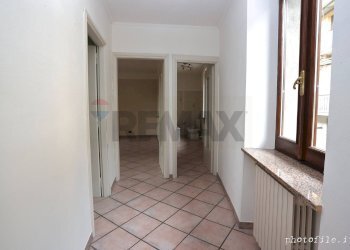 Hall / corridoio - Semi-detached house via elvo
 
40, Salussola - photo 18