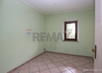 Stanza vuota - Semi-detached house via elvo
 
40, Salussola - photo 19