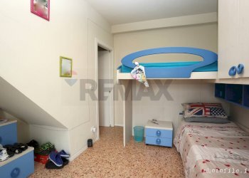 Camera / camera da letto - Villa a Schiera via grangia
 
24, Villanova d'Asti - foto 33