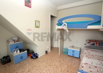 Camera / camera da letto - Villa a Schiera via grangia
 
24, Villanova d'Asti - foto 34