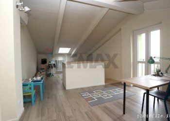 Hall / corridoio - Villa a Schiera via grangia
 
24, Villanova d'Asti - foto 50