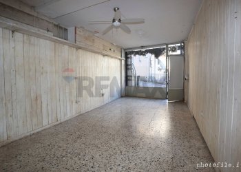 Stanza vuota - Commercial Premises Via San Rocco
5, Torino - photo 3