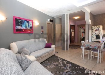 Sala da pranzo - Trilocale Via Torino
 
11, Santena - foto 3