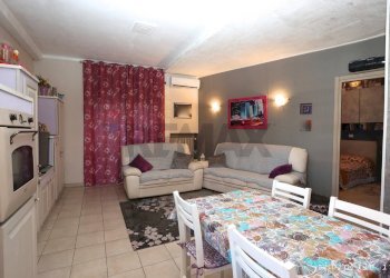 Sala da pranzo - Trilocale Via Torino
 
11, Santena - foto 6