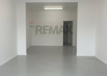 Stanza vuota - Commercial Activity corso mediterraneo
 
70, Torino - photo 2