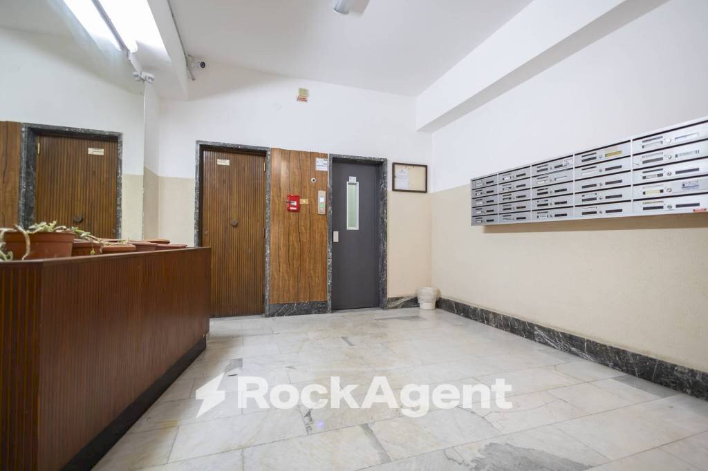 Interno palazzo - Trilocale via Nicola Lombardi, 9, Catanzaro - foto 3