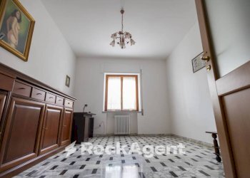 Camera da letto - Trilocale via Nicola Lombardi, 9, Catanzaro - foto 10