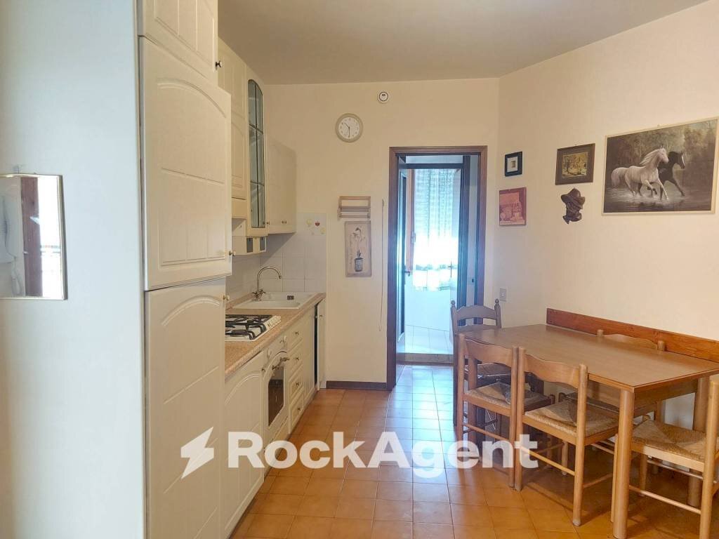 Cucina - Bilocale viale Cormor, 127, San Michele al Tagliamento - foto 3