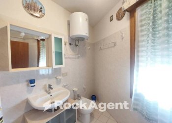 Bagno - Bilocale viale Cormor, 127, San Michele al Tagliamento - foto 9