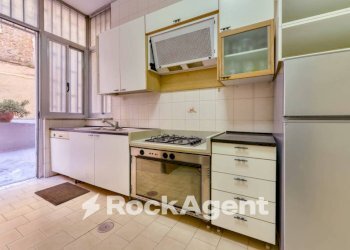 Cucina - Quadrilocale via Torquato Tasso, Napoli (zona Vomero) - foto 10