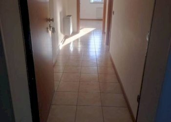 Corridoio - Quadrilocale via del Villino, Alanno - foto 21