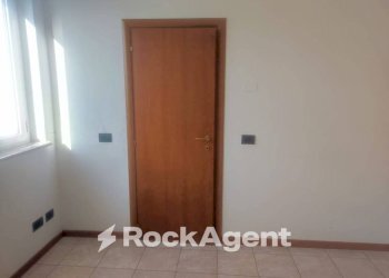 Ingresso - Quadrilocale via del Villino, Alanno - foto 28