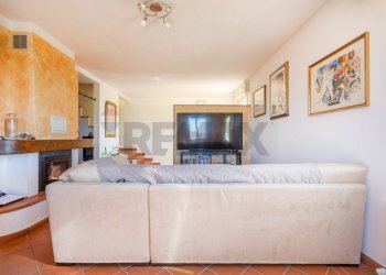 Soggiorno - Appartamento Via Ghiarda
 
20, Reggio nell'Emilia - foto 5