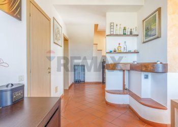 Soggiorno - Appartamento Via Ghiarda
 
20, Reggio nell'Emilia - foto 10