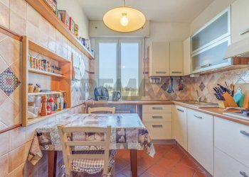 Cucina - Appartamento Via Ghiarda
 
20, Reggio nell'Emilia - foto 12