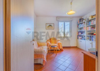 Camera / camera da letto - Appartamento Via Ghiarda
 
20, Reggio nell'Emilia - foto 17