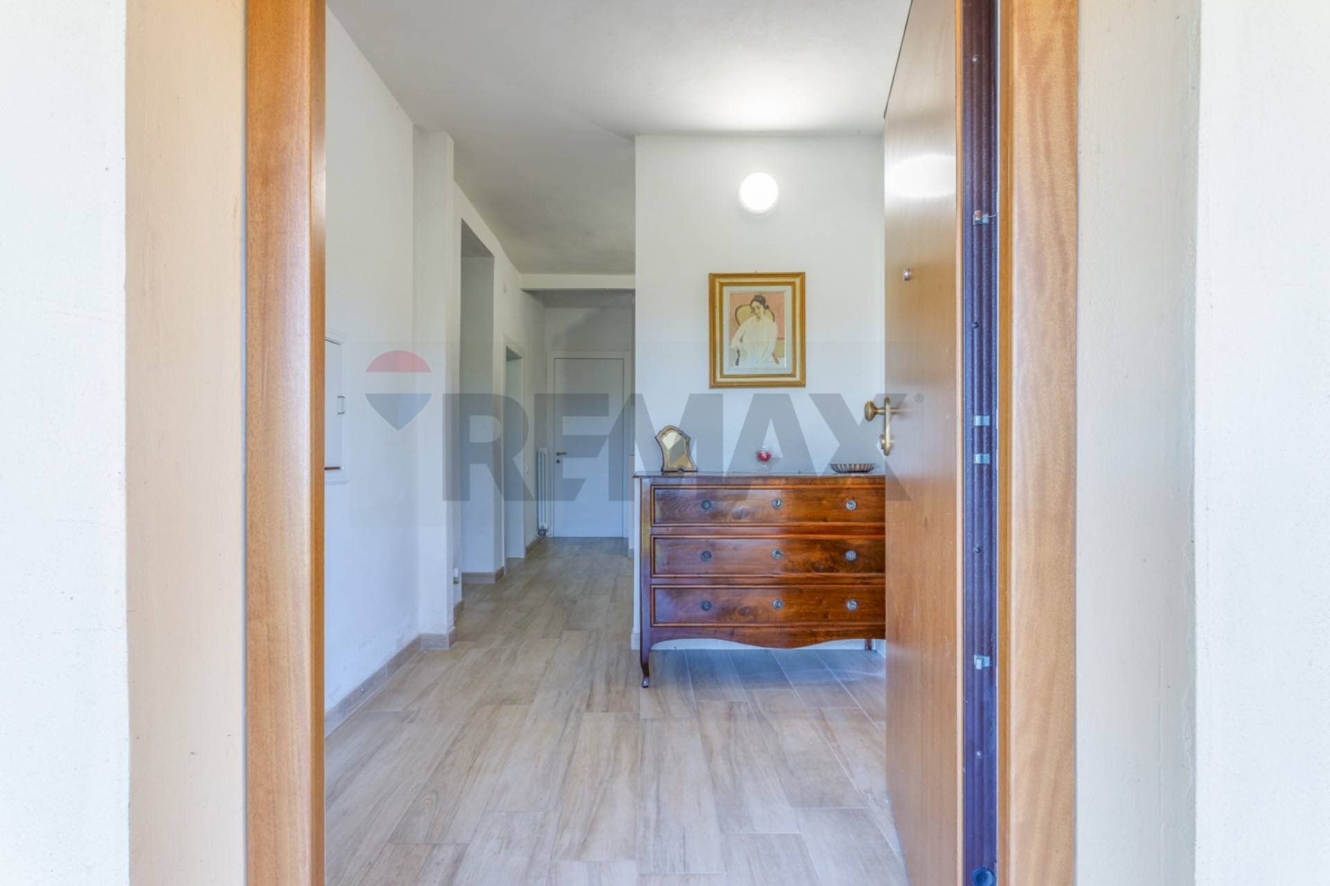 Hall / corridoio - Trilocale Via Ghiarda
 
20, Reggio nell'Emilia - foto 2