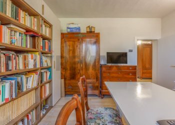 Sala da pranzo - Trilocale Via Ghiarda
 
20, Reggio nell'Emilia - foto 17