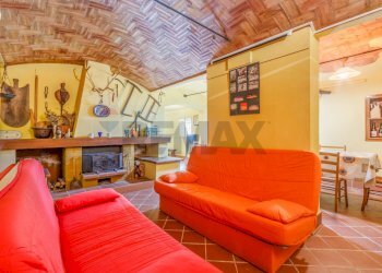 Soggiorno - Trilocale Via Ghiarda
 
20, Reggio nell'Emilia - foto 28