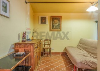 Soggiorno - Trilocale Via Ghiarda
 
20, Reggio nell'Emilia - foto 35