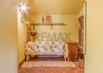 Camera / camera da letto - Trilocale Via Ghiarda
 
20, Reggio nell'Emilia - foto 37