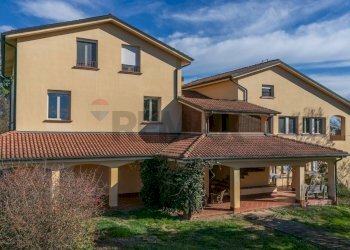 Casa all\'aperto - Villa Via Ghiarda
 
20, Reggio nell'Emilia - foto 2