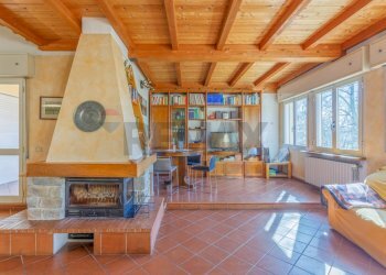 Soggiorno - Villa Via Ghiarda
 
20, Reggio nell'Emilia - foto 49