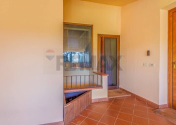 Hall / corridoio - Villa Via Ghiarda
 
20, Reggio nell'Emilia - foto 64